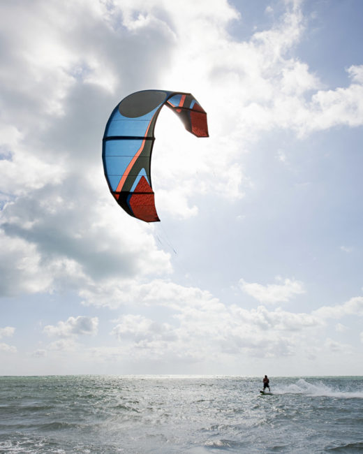 Camping Californie Plage - Les activités et animations - Kite surf en mer méditerranée