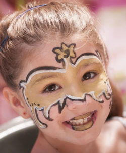 Camping Californie Plage - Les clubs enfants et ados - Animation maquillage