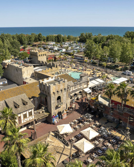 Camping Californie Plage - Le cœur de village - 