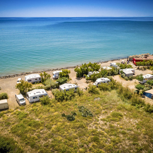 Camping Californie Plage - Le coeur de village - Emplacement 