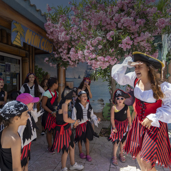 Camping Californie Plage - Le club enfants avec animateurs