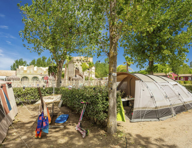 Camping Californie Plage - Hébergements - Emplacement confort de 80 m² pour tente