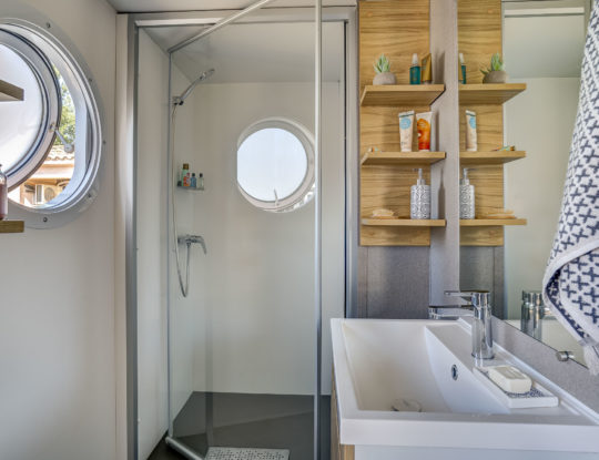Camping Californie Plage - Accommodation - Caïcos Premium mobile home - Bathroom