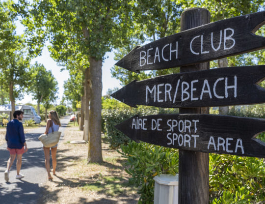 Camping Californie Plage - Galerie photo - Camping avec allées 