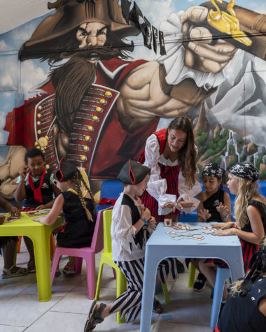 Campingplatz Californie Plage - Fotogalerie -  Kinderclub mit Piratendeko
