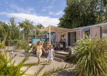 Camping Californie Plage - Galerie photo - Extérieur et terrasse d\'un hébergement Premium